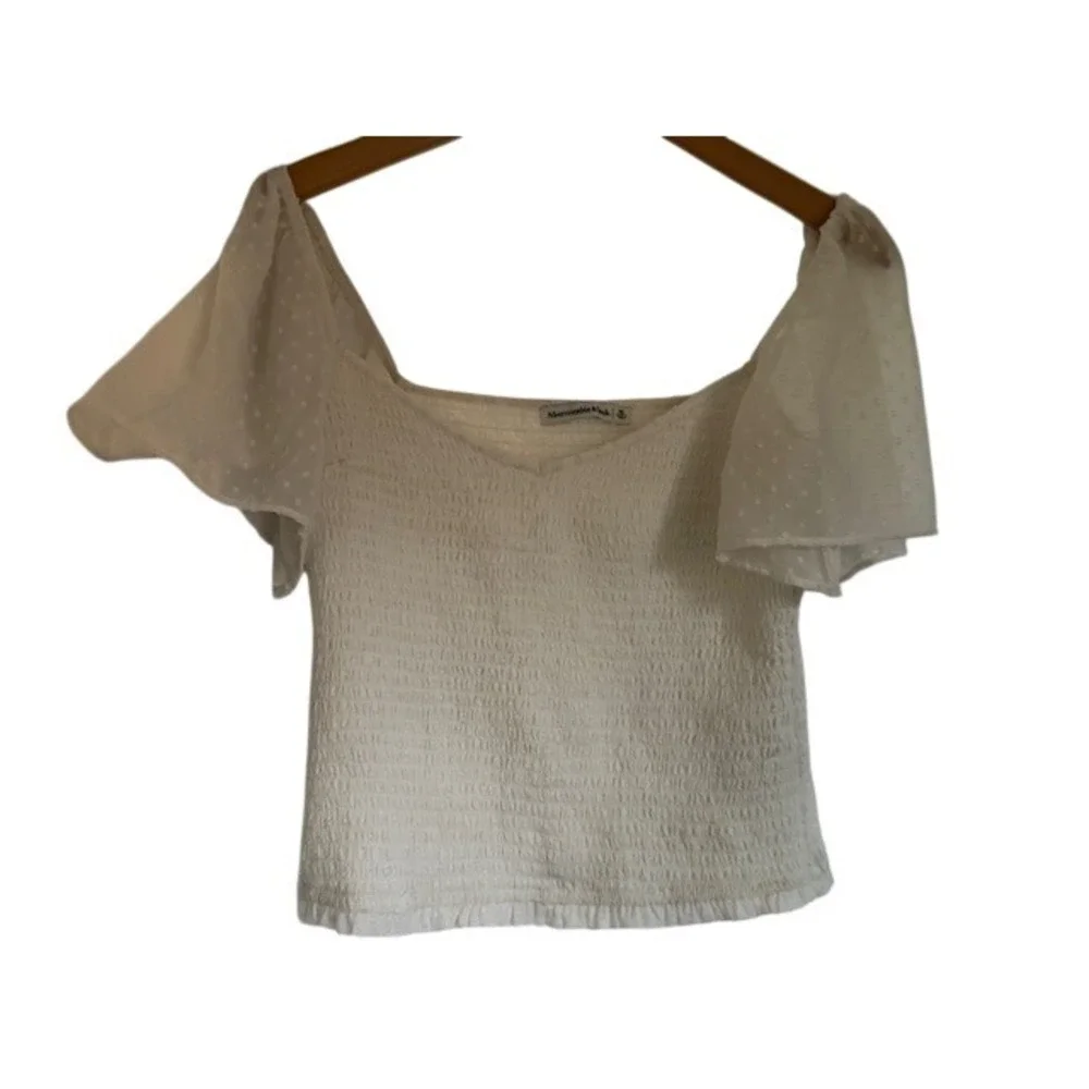 Abercrombie & Fitch Swiss Dot Flutter Sleeve Blouse Square Neck Smocked Top - M - Picture 2 of 8